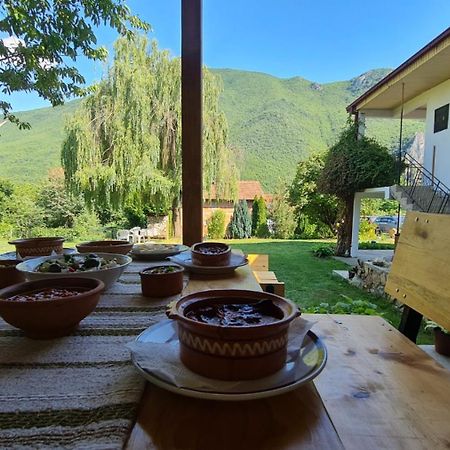 Ilis House Matka Villa Skopje Eksteriør bilde