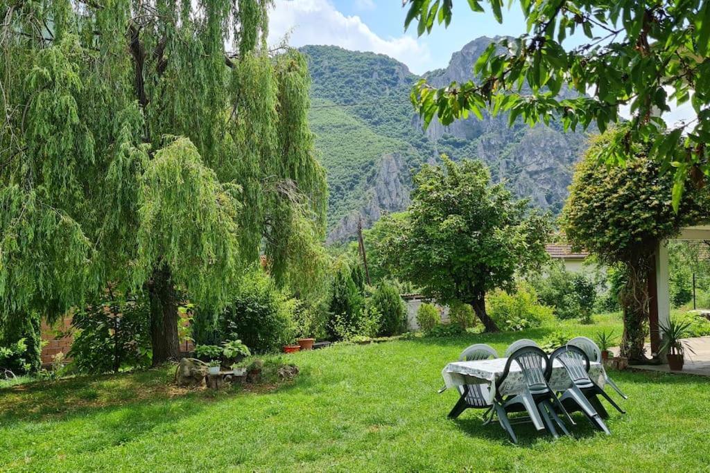 Ilis House Matka Villa Skopje Eksteriør bilde