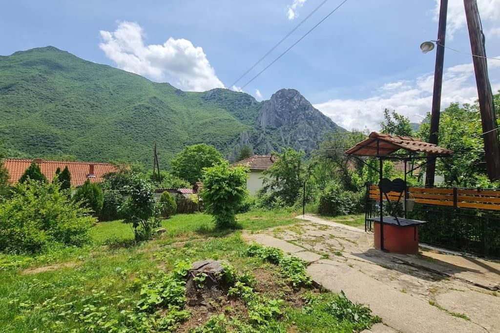 Ilis House Matka Villa Skopje Eksteriør bilde
