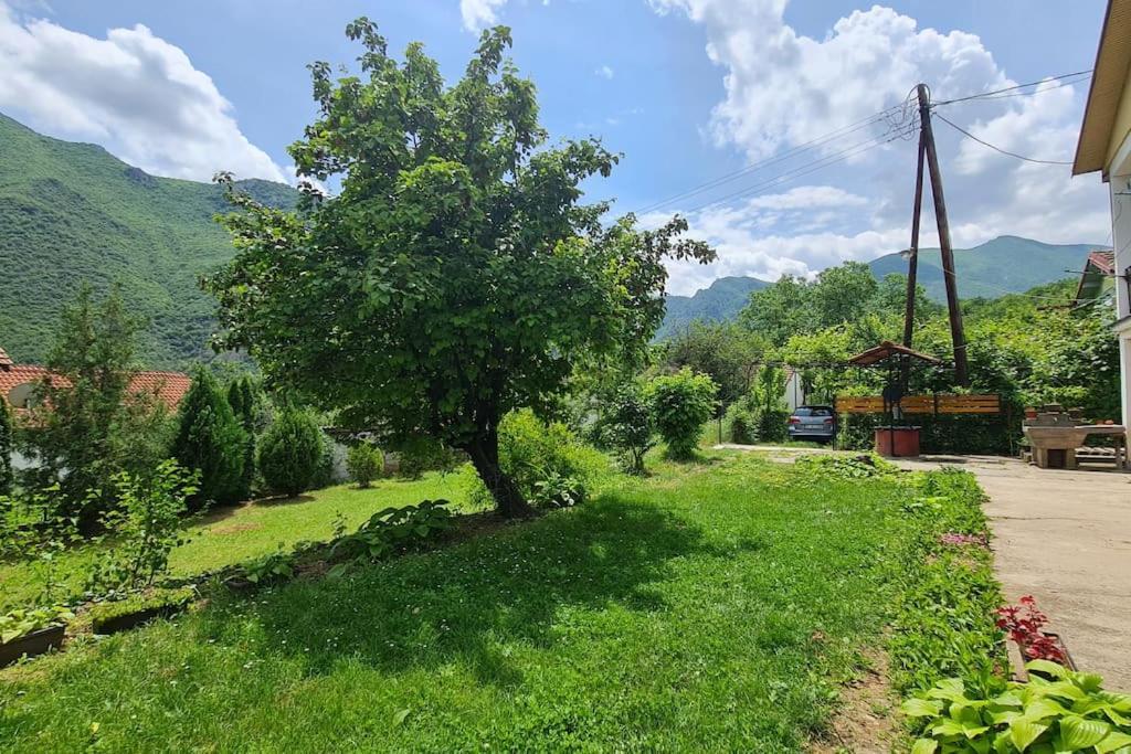 Ilis House Matka Villa Skopje Eksteriør bilde