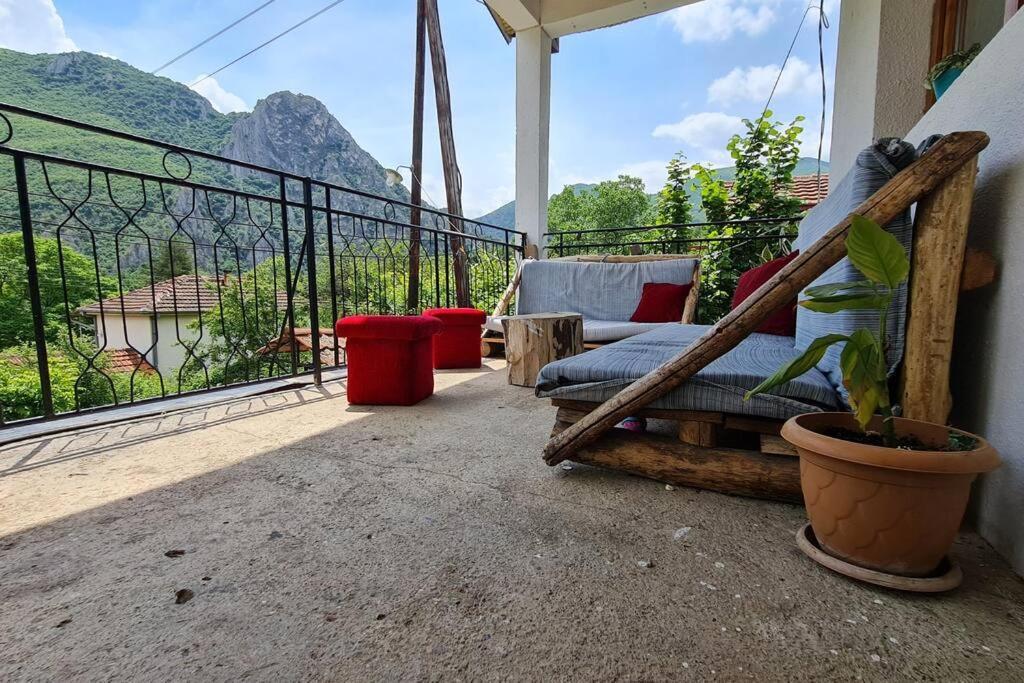 Ilis House Matka Villa Skopje Eksteriør bilde